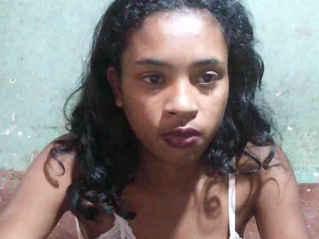 TriciaBella webcam