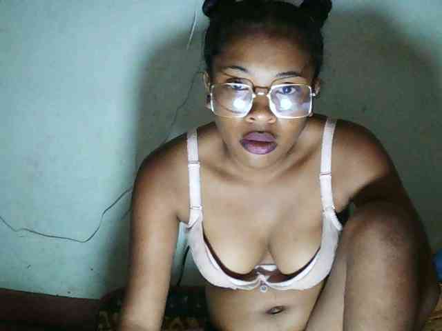 TriciaBella Live Webcam on BongaCams