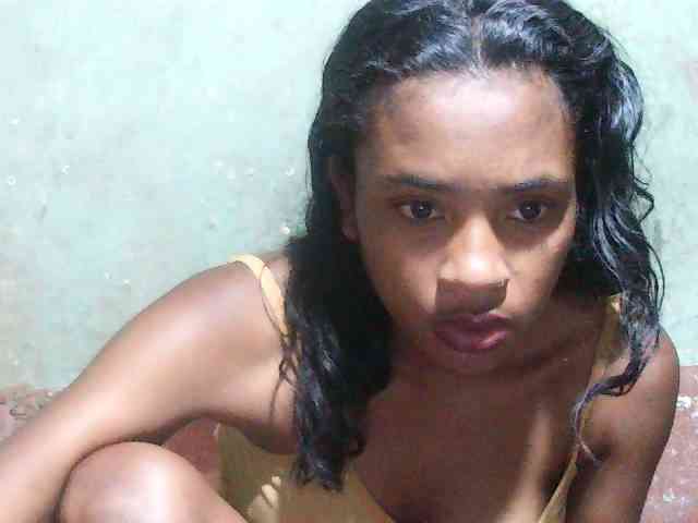 TriciaBella webcam
