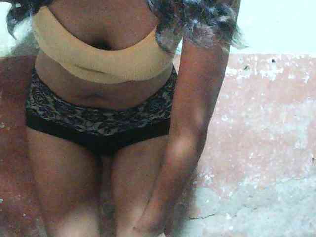 TriciaBella webcam