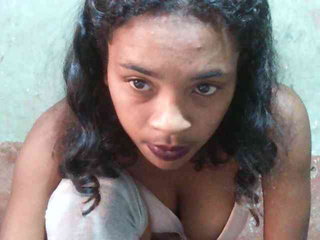 TriciaBella webcam