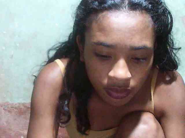 TriciaBella webcam