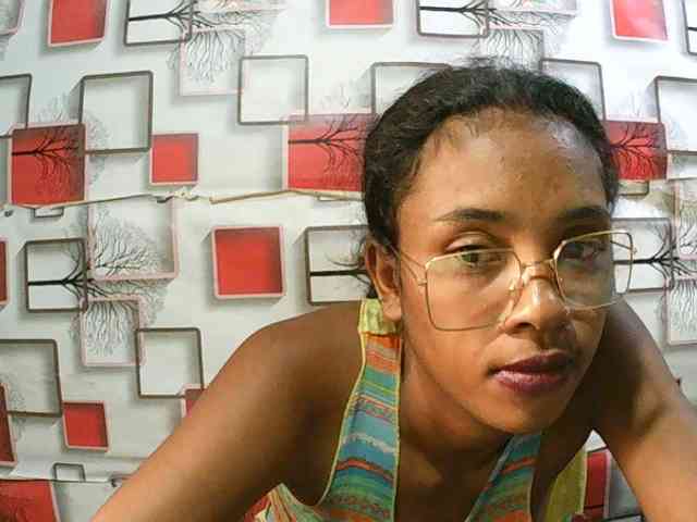 TriciaBella webcam