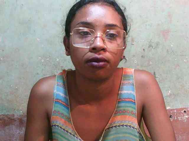 TriciaBella webcam