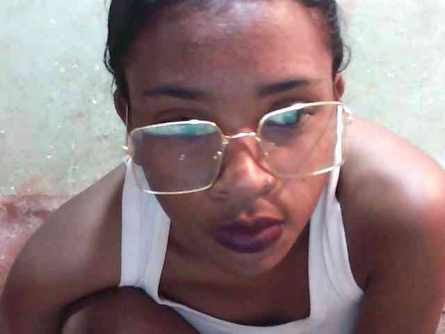 TriciaBella webcam
