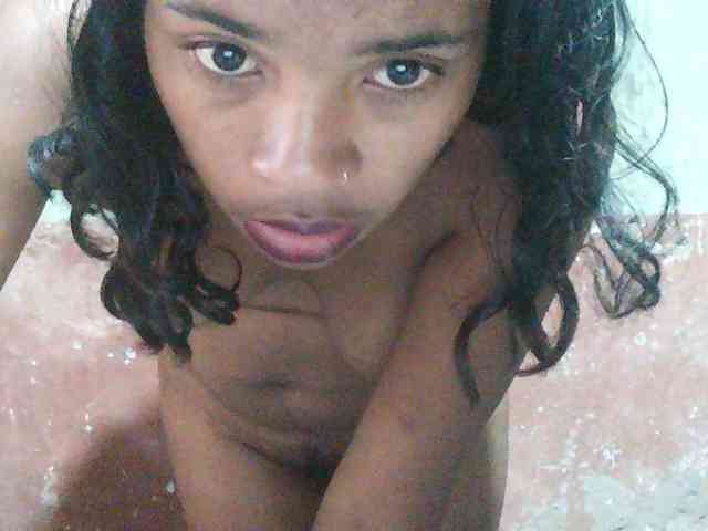 TriciaBella webcam