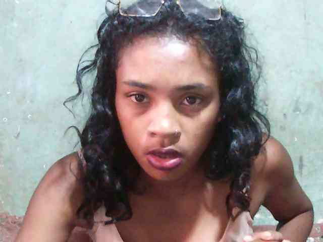 TriciaBella webcam