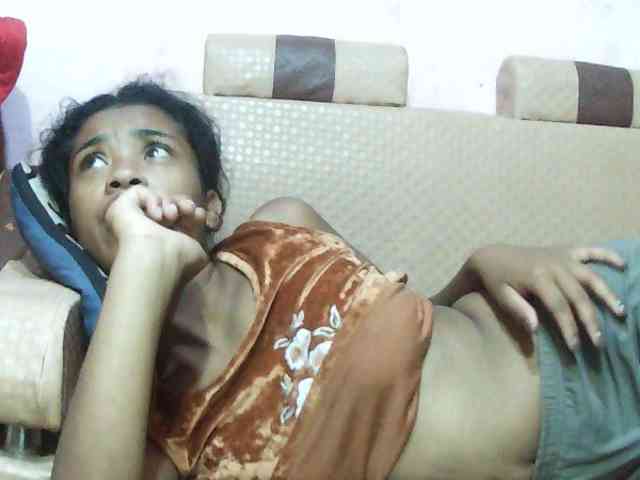TriciaBella webcam