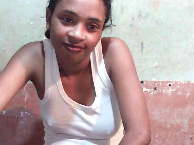 TriciaBella webcam