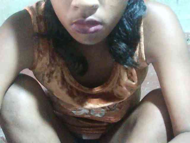 TriciaBella webcam