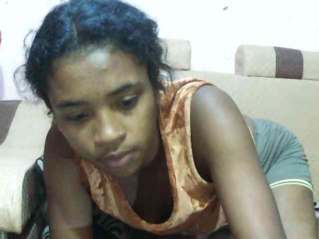 TriciaBella webcam