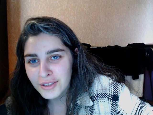 Roselina's BongaCams show and profile