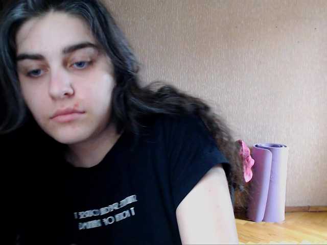 Roselina's BongaCams show and profile