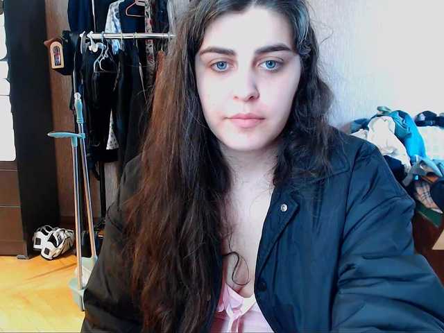 Roselina's BongaCams show and profile