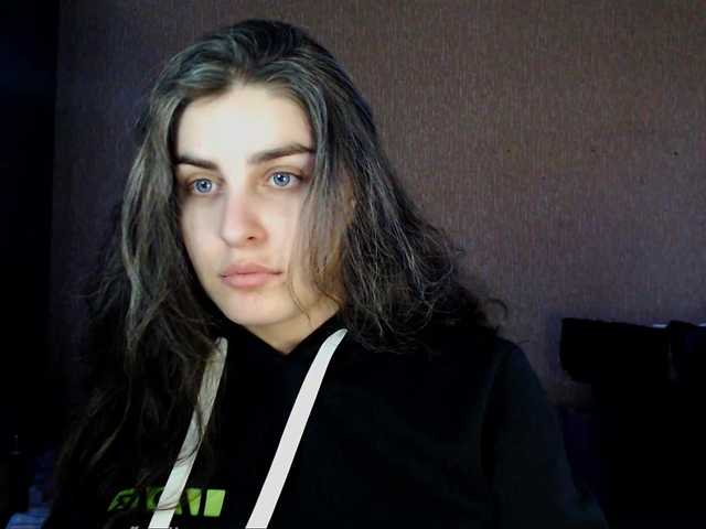 Roselina's BongaCams show and profile