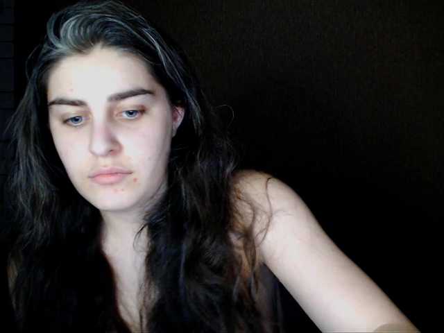 Roselina's BongaCams show and profile