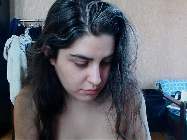 Roselina's BongaCams show and profile