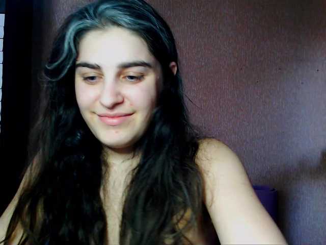 Roselina's BongaCams show and profile