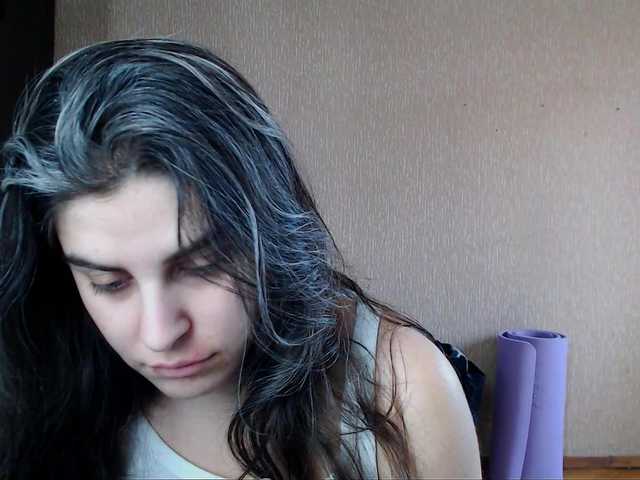 Roselina's BongaCams show and profile