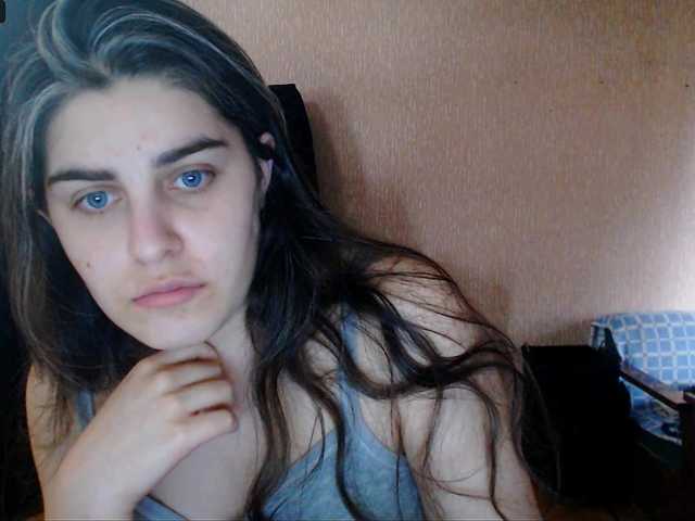 Roselina's BongaCams show and profile