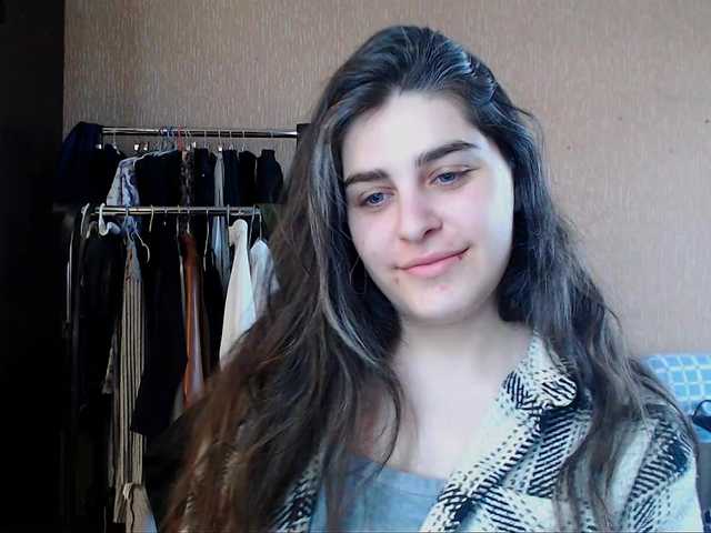 Roselina's BongaCams show and profile