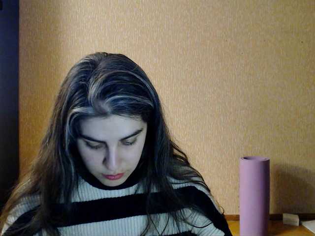 Roselina's BongaCams show and profile