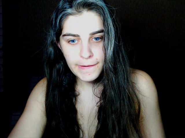 Roselina's BongaCams show and profile