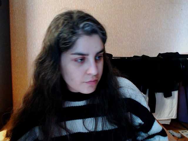 Roselina's BongaCams show and profile