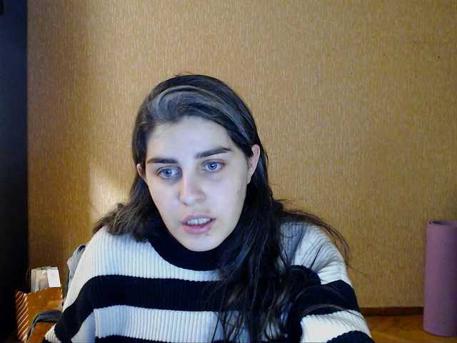 Roselina's BongaCams show and profile