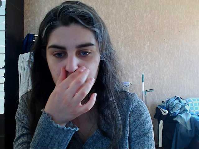 Roselina's BongaCams show and profile