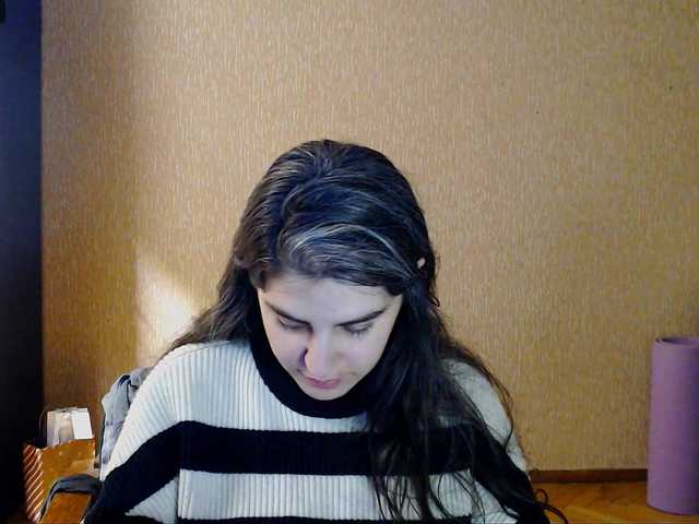 Roselina's BongaCams show and profile