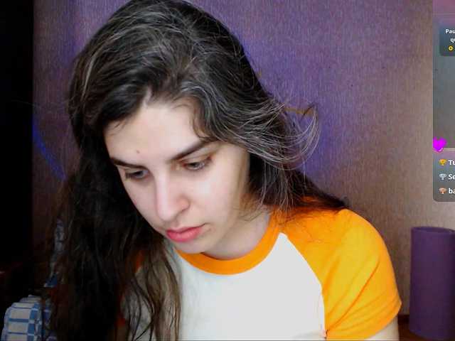 Roselina's BongaCams show and profile