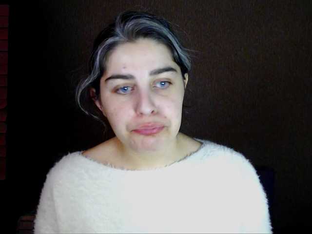 Roselina's BongaCams show and profile