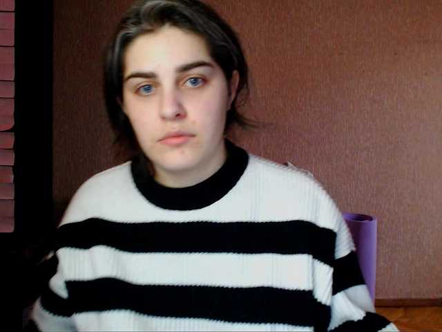 Roselina's BongaCams show and profile