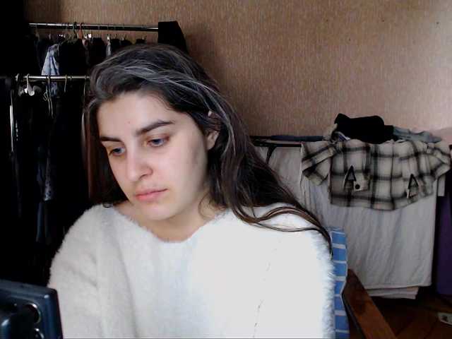 Roselina's BongaCams show and profile