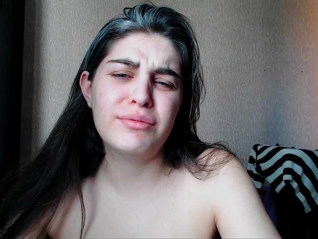 Roselina's BongaCams show and profile