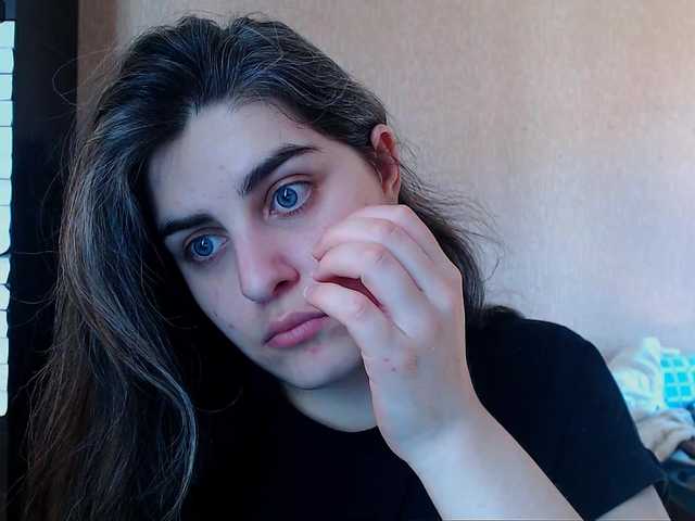 Roselina's BongaCams show and profile