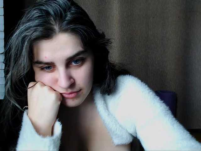 Roselina's BongaCams show and profile