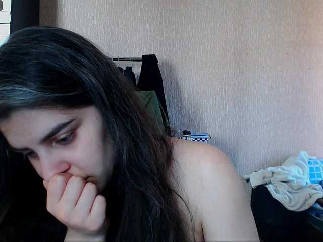 Roselina's BongaCams show and profile