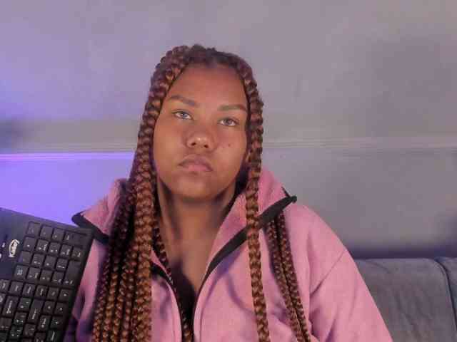 live on webcam Candaceowens