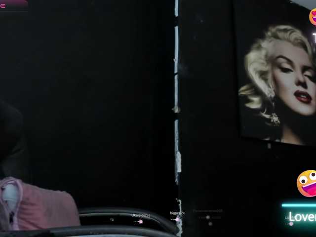 viktoria-davis's BongaCams show and profile