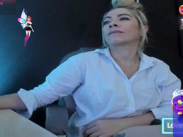 viktoria-davis's BongaCams show and profile