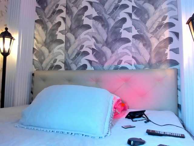 viktoria-davis's BongaCams show and profile