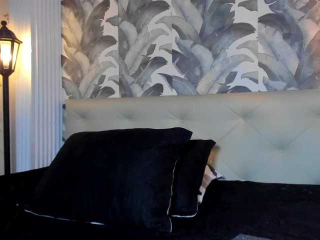 viktoria-davis live cam profile