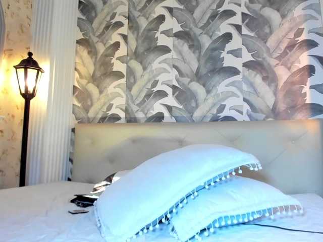 viktoria-davis's BongaCams show and profile