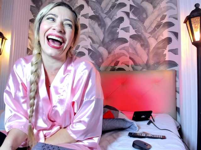 viktoria-davis's BongaCams show and profile