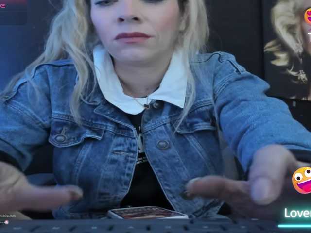 viktoria-davis's BongaCams show and profile