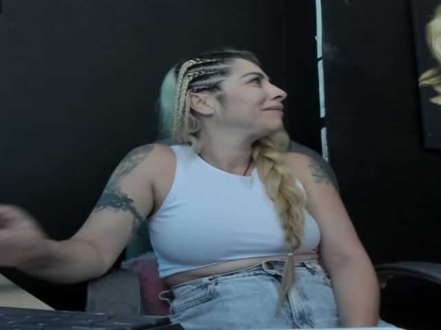 viktoria-davis Live Cam on BongaCams