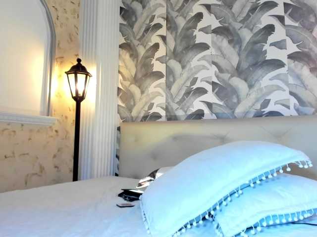 viktoria-davis's BongaCams show and profile