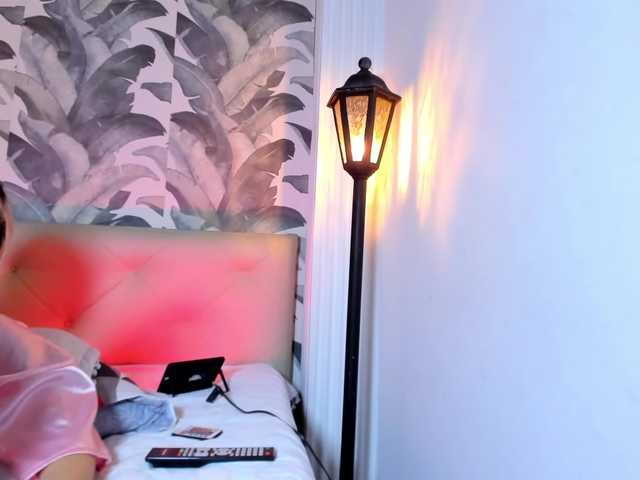 viktoria-davis's BongaCams show and profile